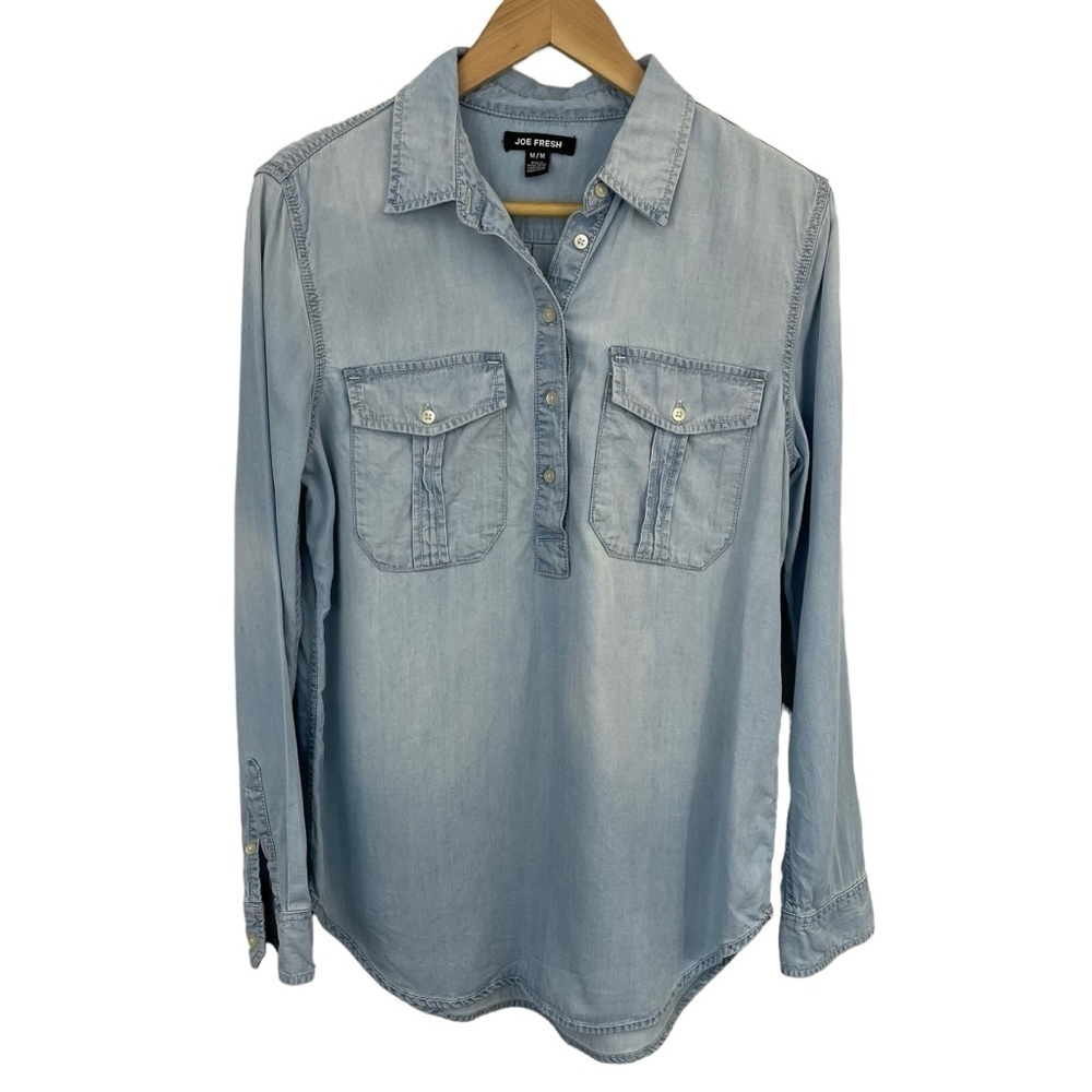 Joe Fresh Chambray Popover Top Womens M Light Blue Lyocell Casual Classic EUC